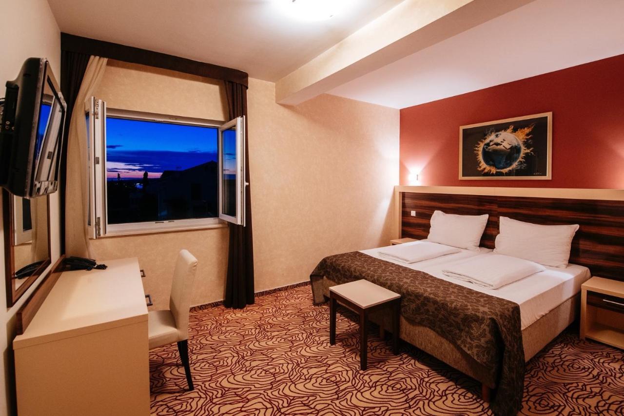 Hotel Terra Новалья Экстерьер фото